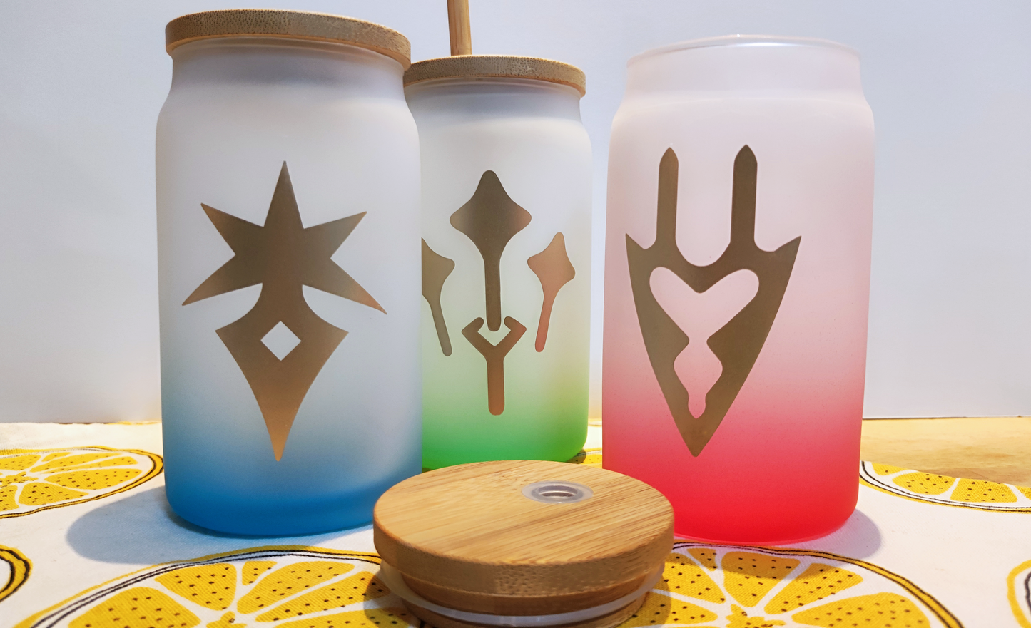 Final Fantasy XIV Glass Tumbler with Gold Job Icons - FFXIV Gifts & Merch - Unique Gamer Drinkware